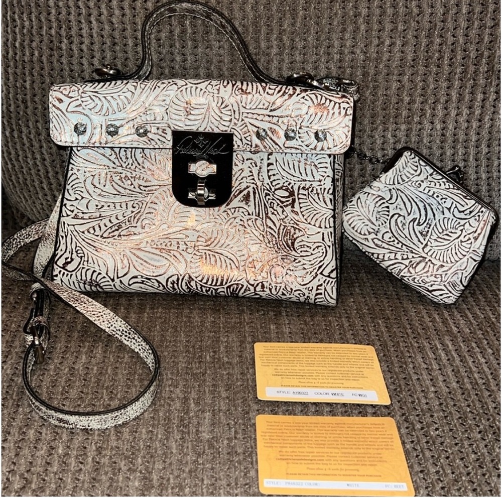 Patricia Nash A199322 White Floral Embossed Leather Crossbody Bag & Coin Purse